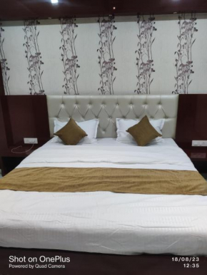 Hotel Praj Paradise